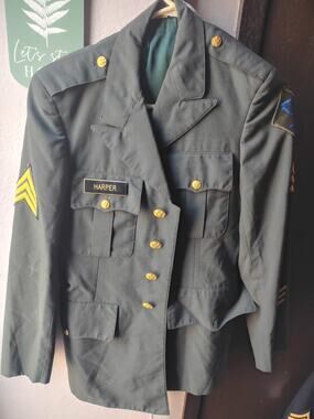Vintage US Army Class A Green Dress Uniform Jacket Sergeant 26th Infantry Div